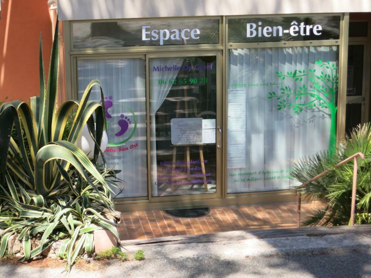 Joli Studio A Front De Mer Saint-Raphaël Εξωτερικό φωτογραφία